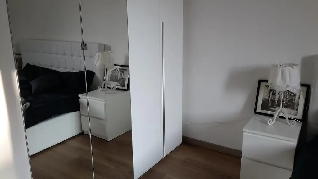 Porta Romana Apartment ミラノ 0*,  イタリア