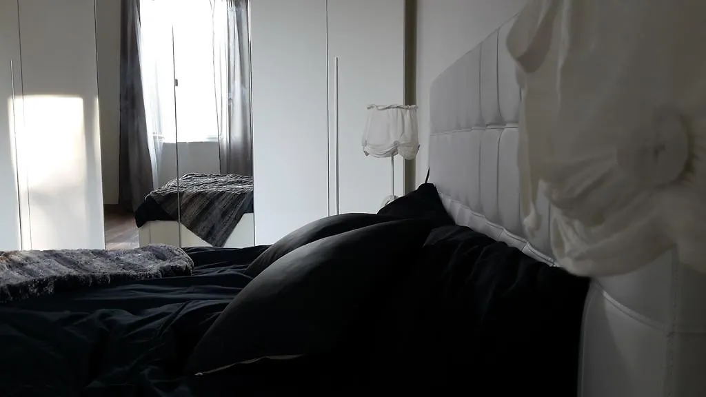 ゲストハウス Porta Romana Apartment ミラノ イタリア